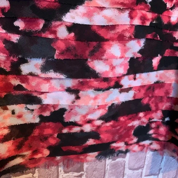 Pink Floral Layered Chiffon Pencil Skirt - Picture 6 of 9